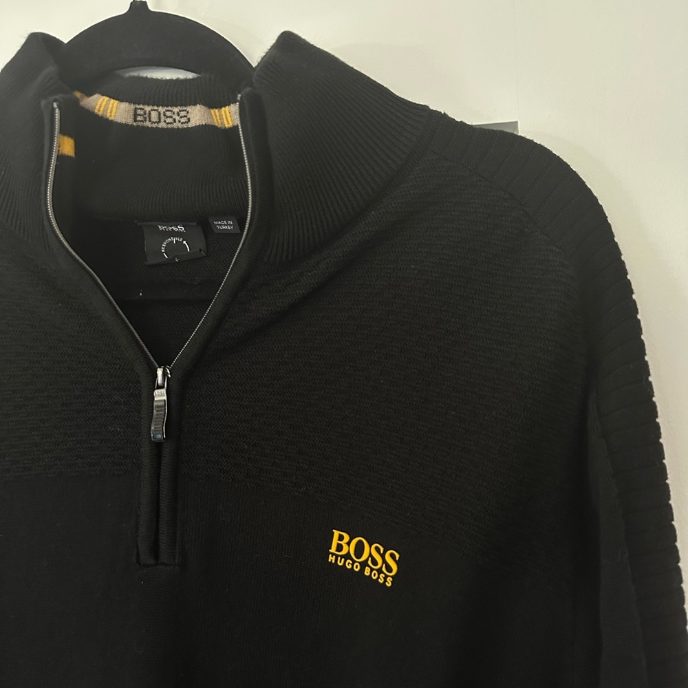 Men’s sweater